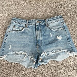 Zara Women’s Light Blue Distressed Denim Shorts| Size 6